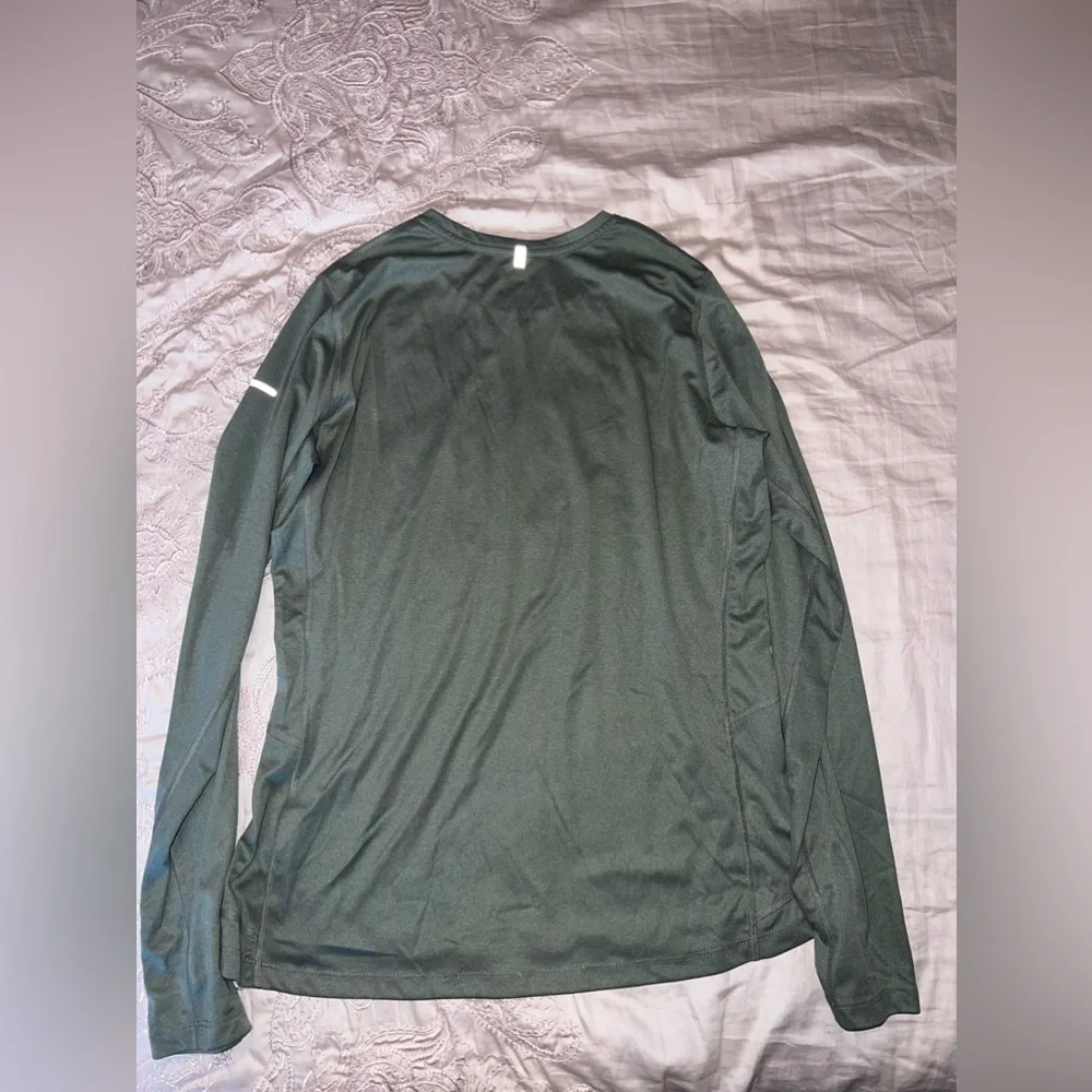 Nike Dri-FIT Grey Long Sleeve Running Top Size L